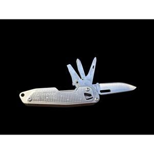 LEATHERMAN FREE T2 Stainless Steel Plain Edge Multi-Tool Knife USA